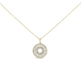 Collar de medallón de rayos de sol con diamantes de 1 1/6 ct. p.t. en plata de ley bañada en oro amarillo de 14K