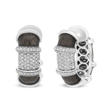Aretes de aro Huggie de esmalte con diamantes de 5/8 ct. p.t. en plata de ley con baño flash de oro blanco de 18K