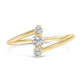 Anillo vertical de tres piedras con diamantes cultivados en laboratorio de 1/4 ct. p.t. en oro de 10K