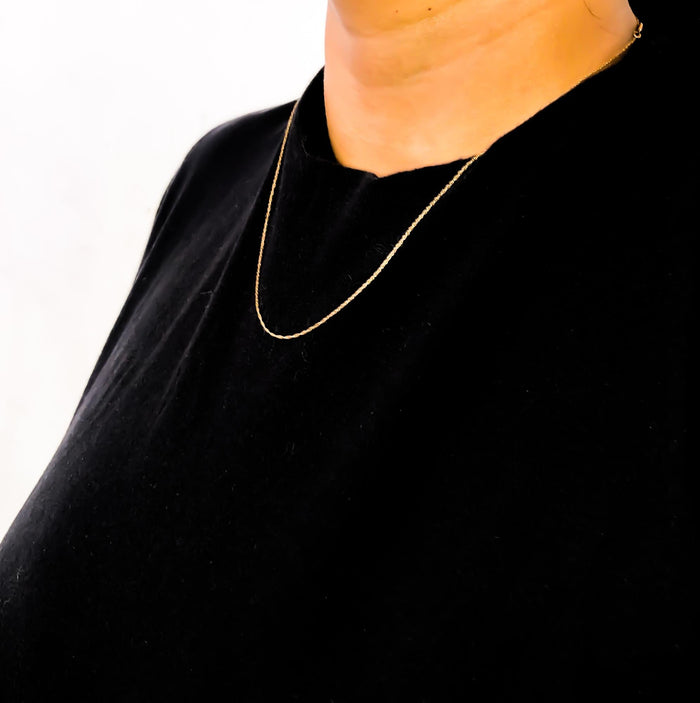 0.5mm Slender and Dainty Fine Rope Chain Necklace in 10K Gold, photo 25