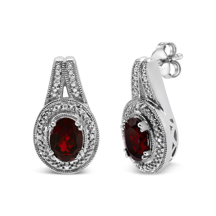 Aretes de botón con detalles de diamante y granate rojo ovalado de 8x6mm en plata de ley, foto 2