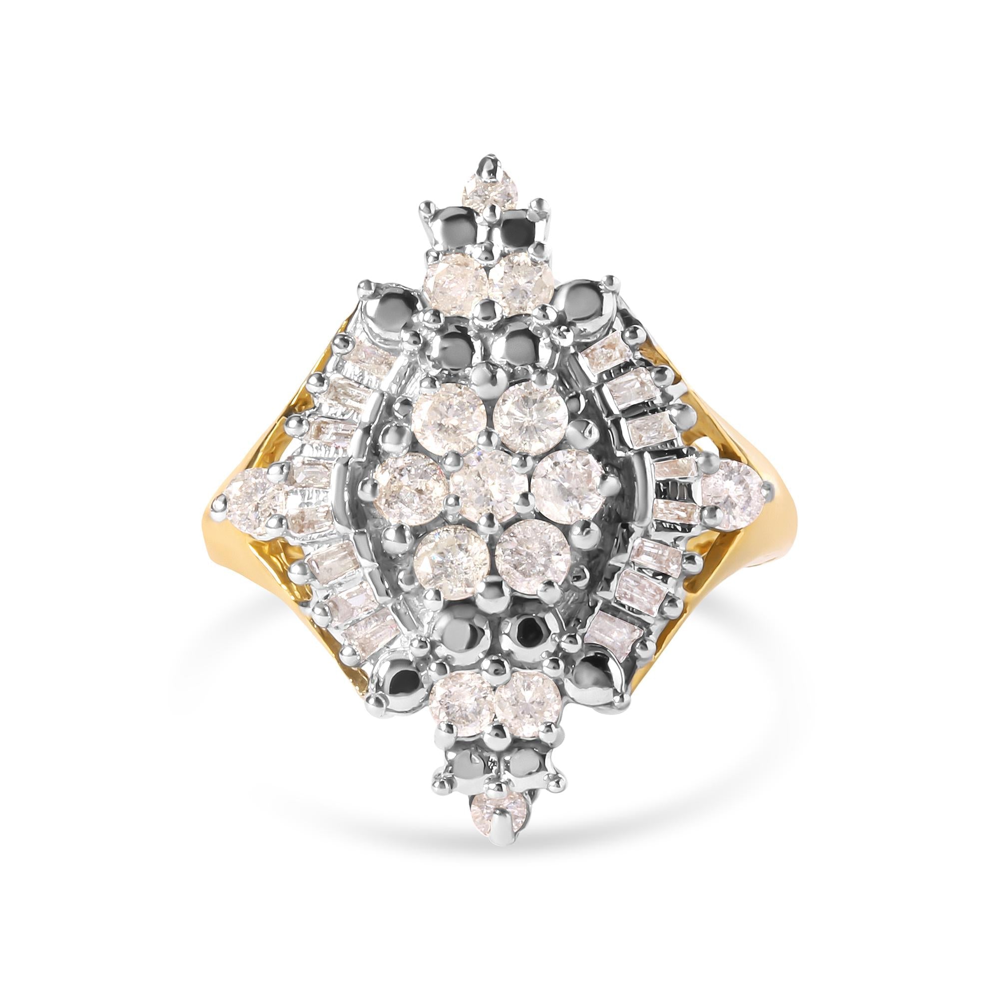 Anillo de racimo y halo en rombo con diamantes redondos y talla baguette de 1 ct. p.t. en oro amarillo de 10K, foto 1