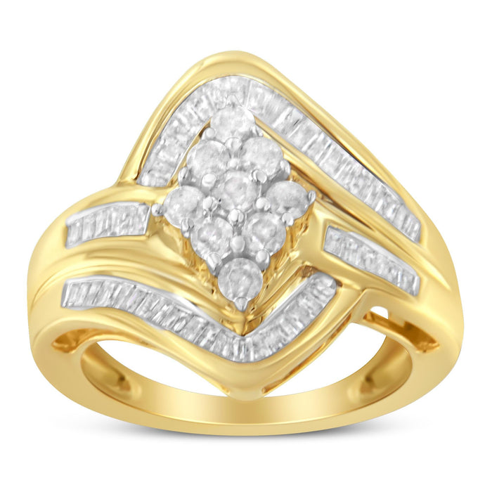 Anillo de racimo cruzado con diamantes de 1 ct. p.t. en oro amarillo de 10K sobre plata de ley, color I-J, claridad I2-I3, foto 5