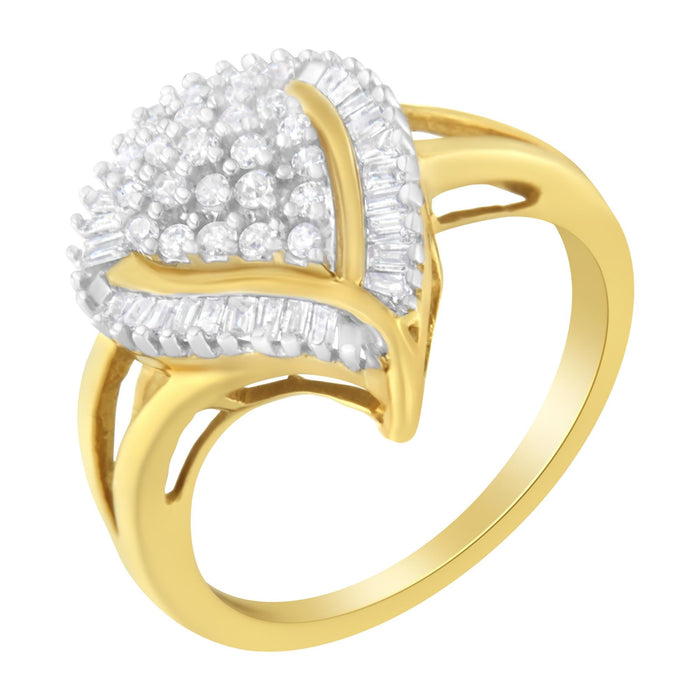Anillo de racimo en forma de pera con diamantes redondos y baguette de 1/2 ct. p.t. en oro amarillo de 10K, color I-J, claridad I1-I2, foto 4