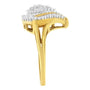 Anillo de racimo en forma de pera con diamantes redondos y baguette de 1/2 ct. p.t. en oro amarillo de 10K, color I-J, claridad I1-I2, foto 5
