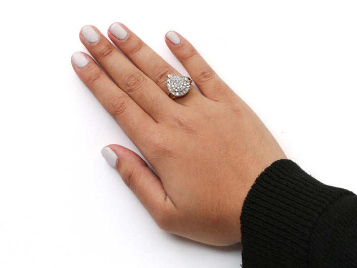 Anillo de racimo bailarina con diamantes redondos y baguette de 1 ct. p.t. en oro amarillo de 10K, foto 3