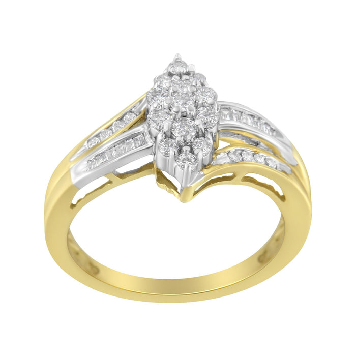 Anillo de racimo con forma de marquesa y brazo dividido con diamantes de 1/2 ct. p.t. en oro amarillo y blanco de 10K, foto 2
