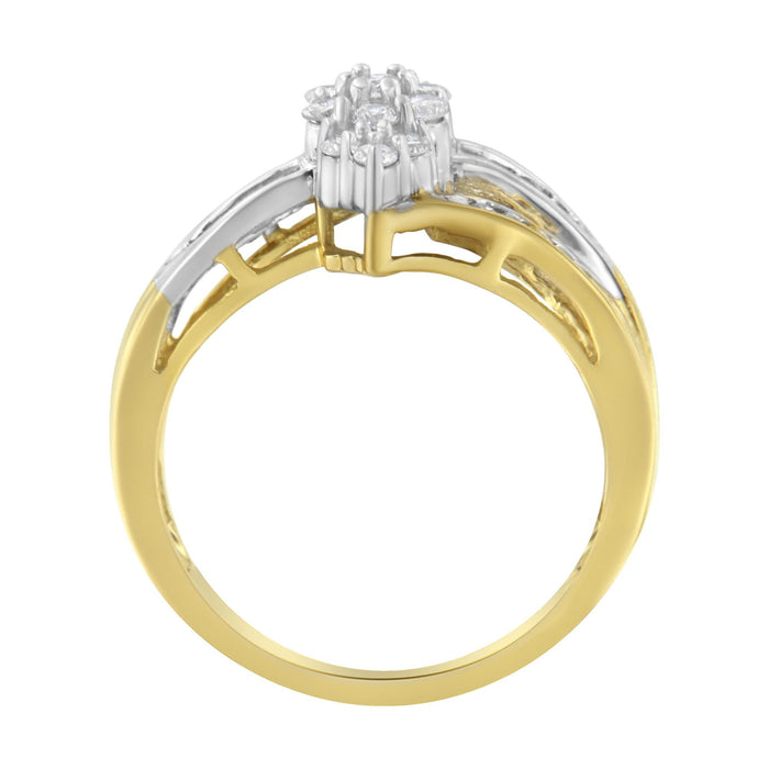 Anillo de racimo con forma de marquesa y brazo dividido con diamantes de 1/2 ct. p.t. en oro amarillo y blanco de 10K, foto 4