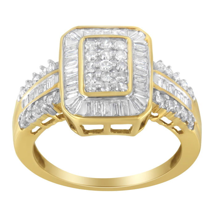 Anillo de racimo con diamantes redondos y talla baguette de 1 ct. p.t. en oro amarillo de 10K, foto 4
