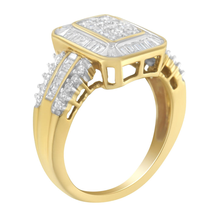 Anillo de racimo con diamantes redondos y talla baguette de 1 ct. p.t. en oro amarillo de 10K, foto 5