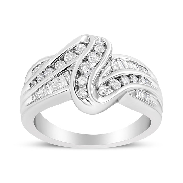 Anillo bypass con diamantes talla redonda de 3/4 ct. p.t. en oro blanco de 10K, foto 1