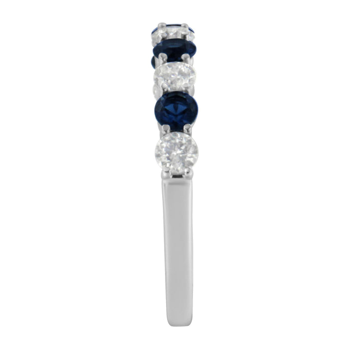 Anillo de banda con diamantes de 1/2 ct. p.t. y piedra creada en laboratorio de 3mm en oro blanco de 10K, foto 10
