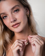 Dije de corazón acanalado chico con diamantes en oro de 14K, foto 3