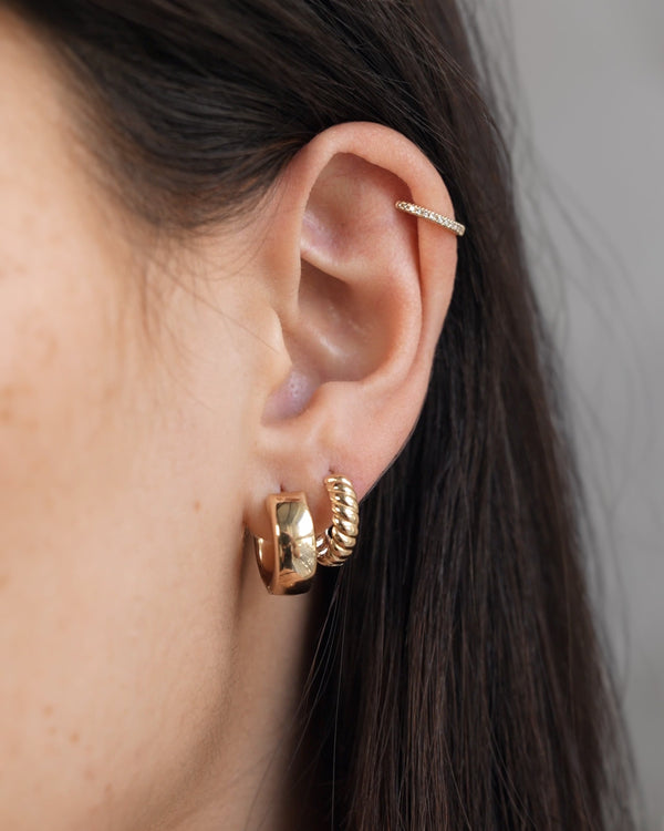Aretes de aro Bubbled planos medianos en oro de 14K, foto 2