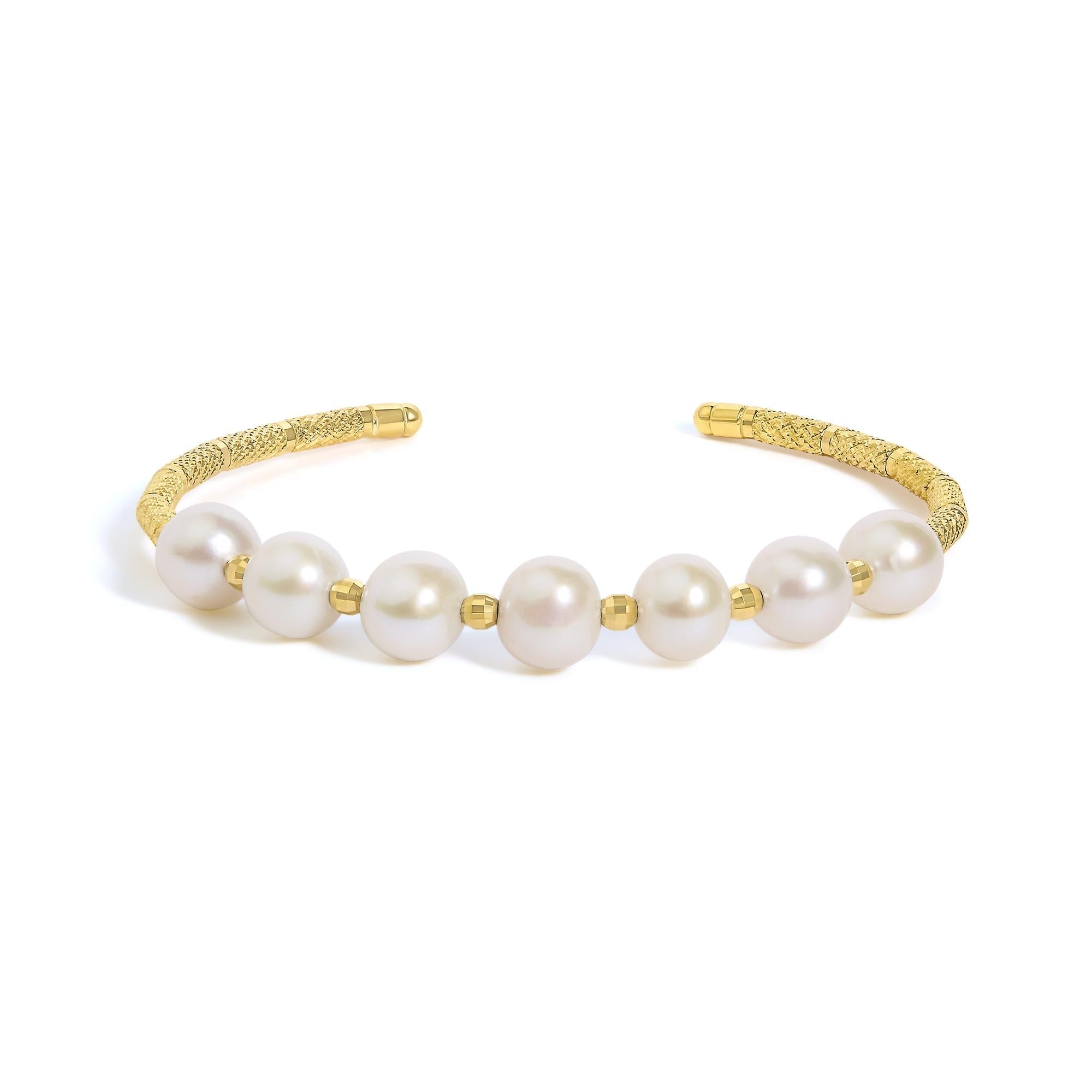Freshwater Cultured Pearl Cuff Bangle Bracelet in 18K Yellow Gold, photo 1
