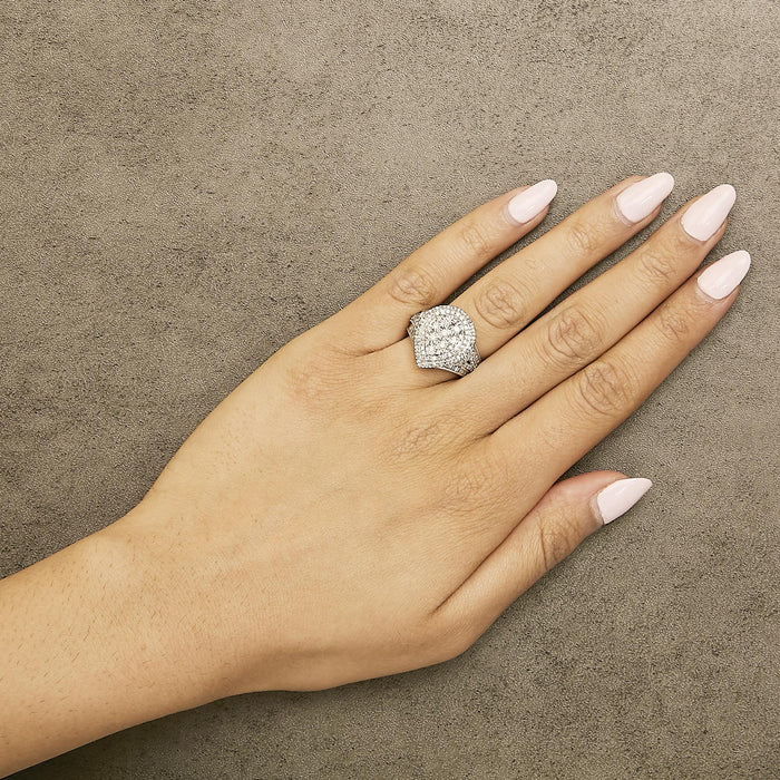 Anillo de racimo con triple halo en forma de pera con diamantes de 1 ct. p.t. en plata de ley, foto 3