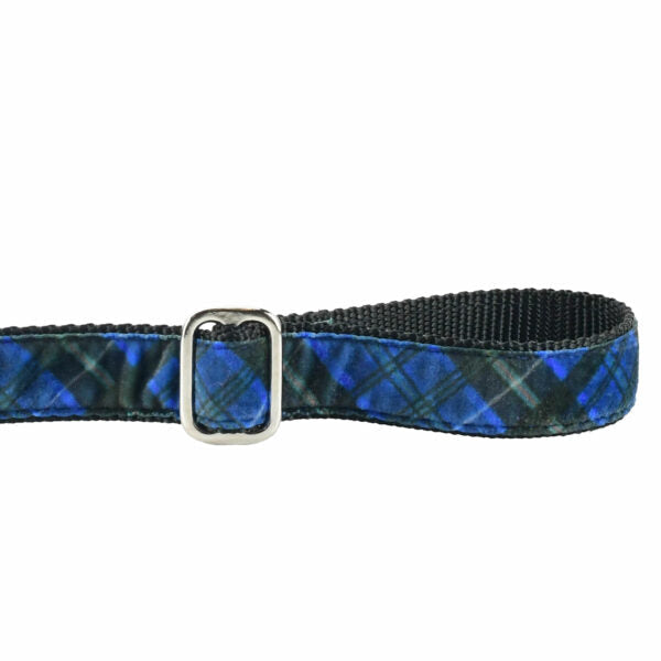 Midnight Winter Plaid Velvet Dog Leash, photo 2