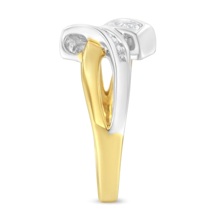 Anillo bypass de canal con diamantes de 1/4 ct. p.t. en oro de dos tonos de 10K, foto 5