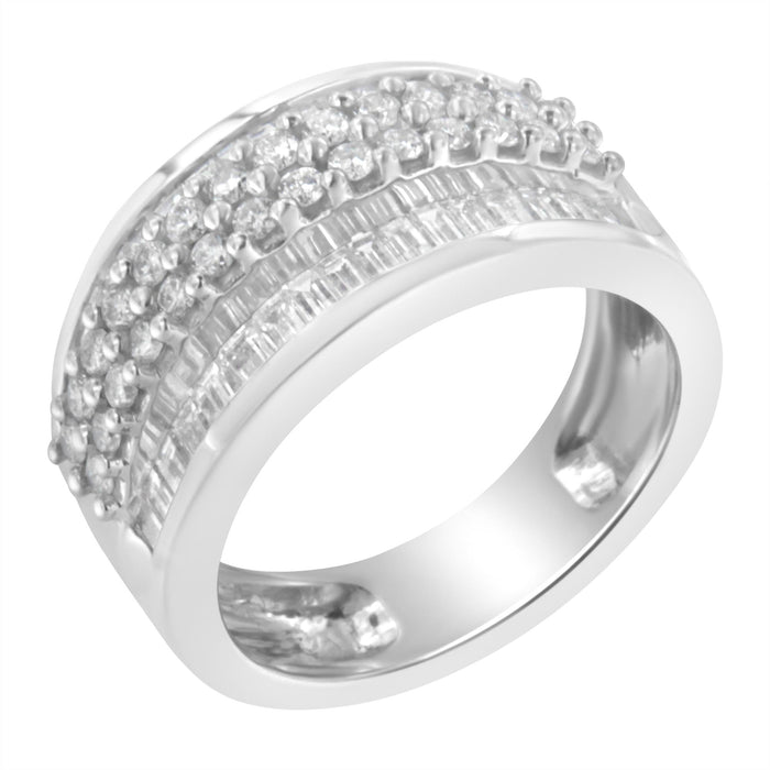 Anillo con diamantes redondos y baguette de 1 1/2 ct. p.t. en oro blanco de 14K, foto 1