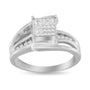 Anillo bypass de racimo de engaste invisible con diamantes de talla princesa de 1/3 ct. p.t. en oro blanco de 10K, foto 2