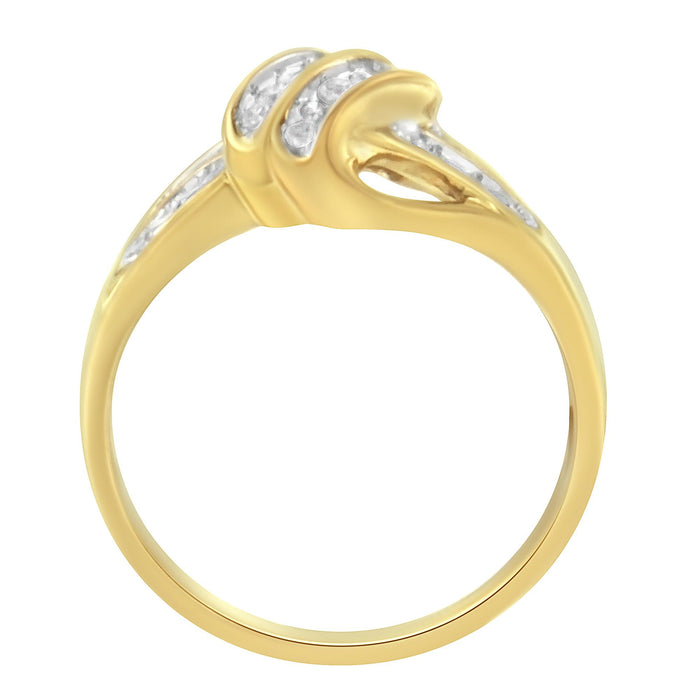 Anillo de racimo de flor con halo calado y diamantes de 1 ct. p.t. en plata de ley bañada en oro amarillo de 10K, foto 5