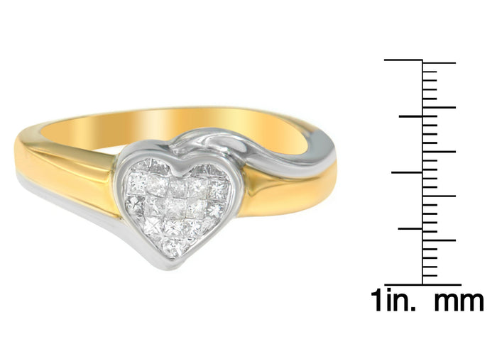 Anillo de promesa de corazón con diamantes talla princesa de 1/4 ct. p.t. en oro de dos tonos de 14K, foto 7