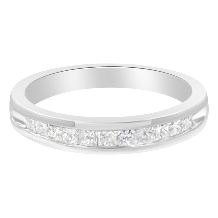 Anillo de boda estilo media eternidad de canal con diamantes de 1/2 ct. p.t. certificados IGI en oro blanco de 18K, color H-I, claridad SI2-I1, foto 1