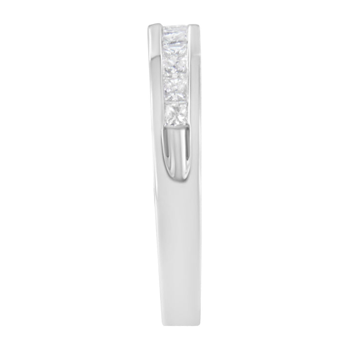 Anillo de boda estilo media eternidad de canal con diamantes de 1/2 ct. p.t. certificados IGI en oro blanco de 18K, color H-I, claridad SI2-I1, foto 5