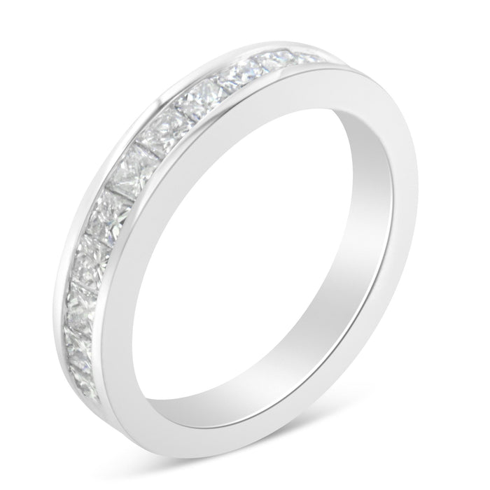 Anillo de banda con diamantes talla princesa de 1 ct. p.t. en oro blanco de 18K, color G-H, claridad SI1-SI2, foto 3