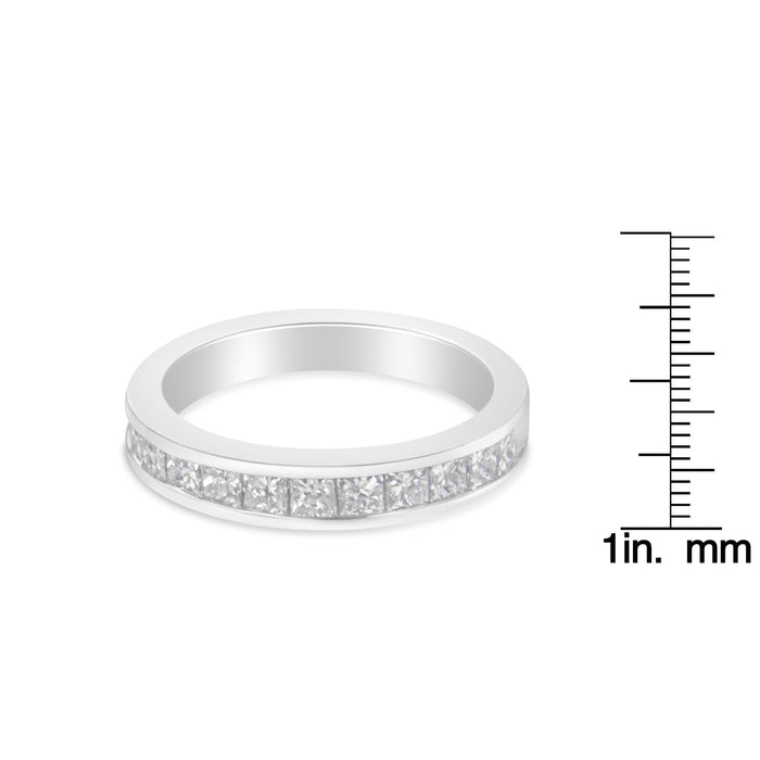 Anillo de banda con diamantes talla princesa de 1 ct. p.t. en oro blanco de 18K, color G-H, claridad SI1-SI2, foto 5