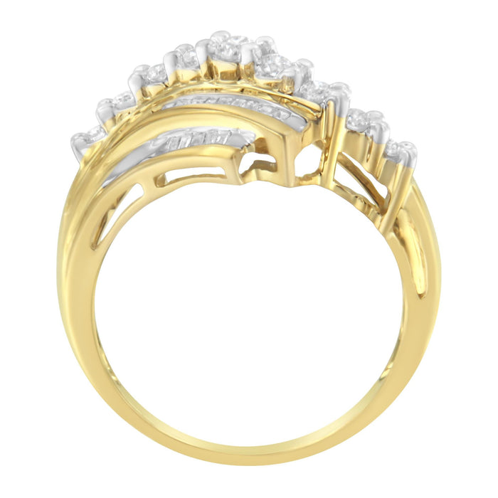 Anillo con diamantes redondos y baguette de 1/2 ct. p.t. en oro amarillo de 10K, foto 5