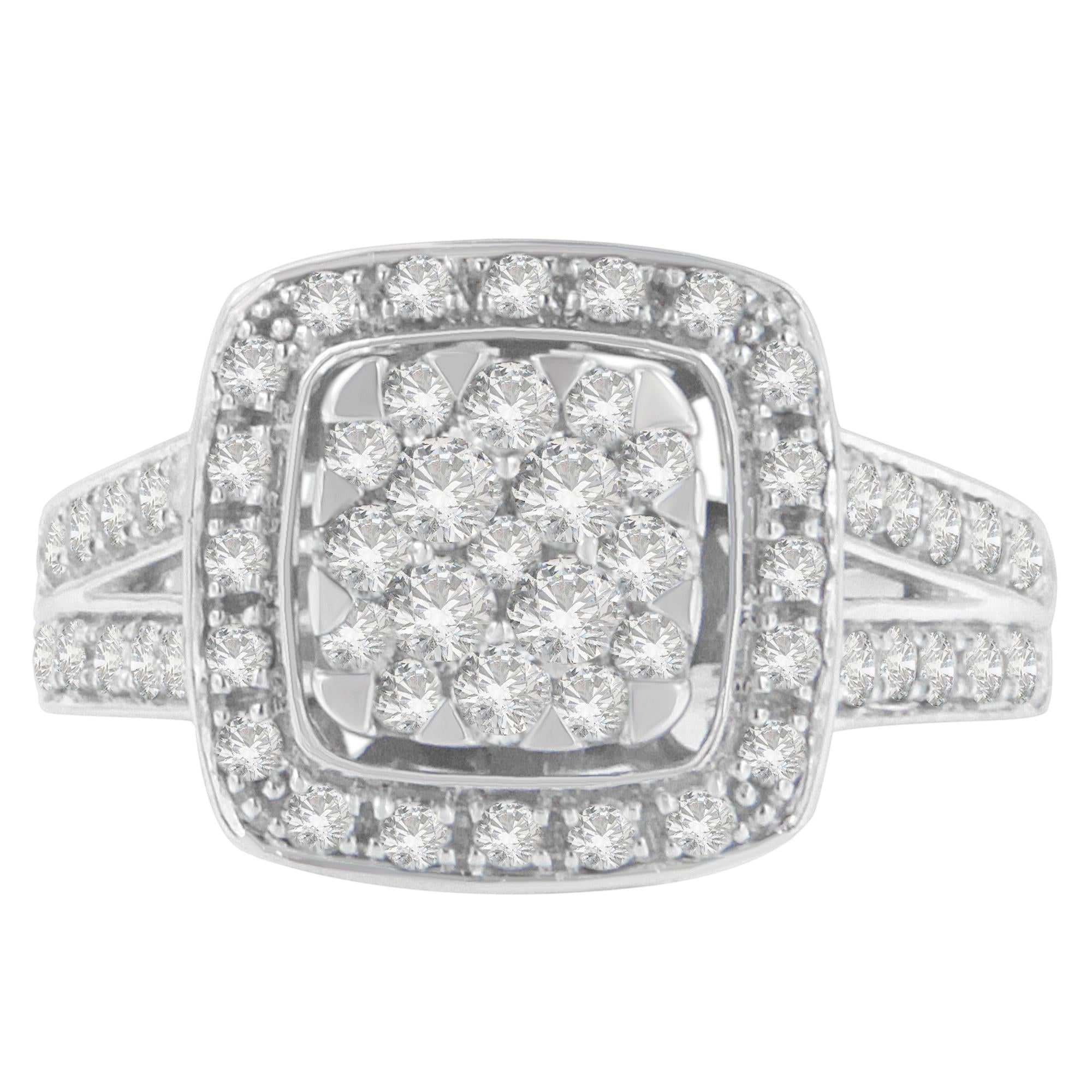 Anillo de racimo con halo y vástago dividido con diamantes de 1 ct. p.t. en oro blanco de 10K, foto 1