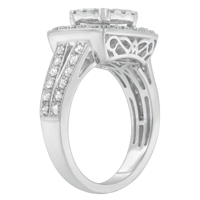 Anillo de racimo con halo y vástago dividido con diamantes de 1 ct. p.t. en oro blanco de 10K, foto 5