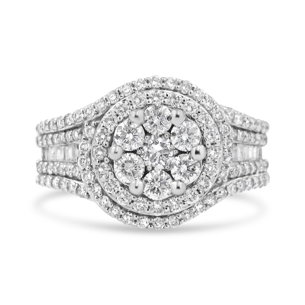 Anillo de halo con racimo floral y aro tachonado con diamantes de 1 1/2 ct. p.t. en oro blanco de 14K, foto 1