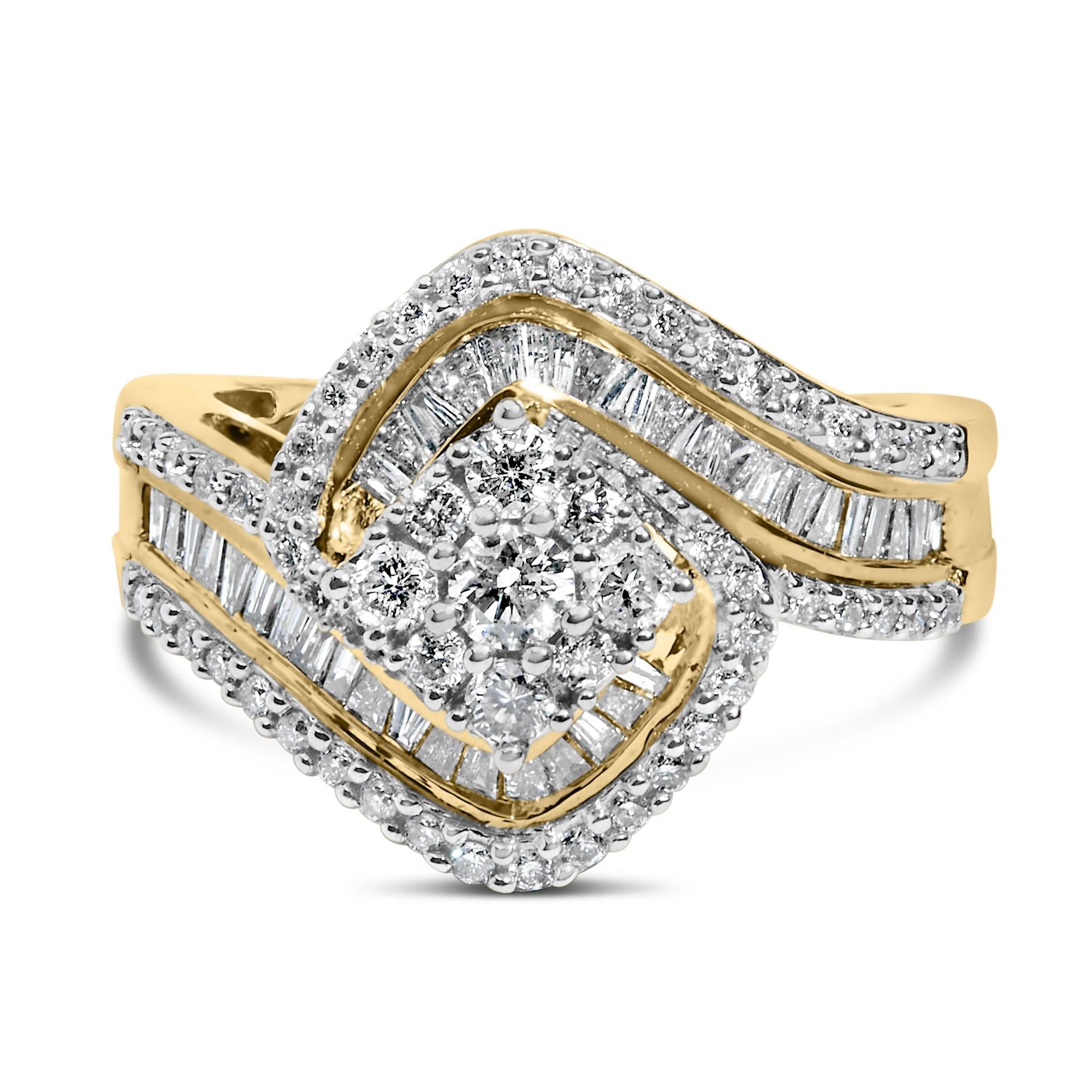 Anillo de racimo floral con banda en espiral de tres hileras con diamantes de 1 ct. p.t. en oro amarillo de 14K, foto 1