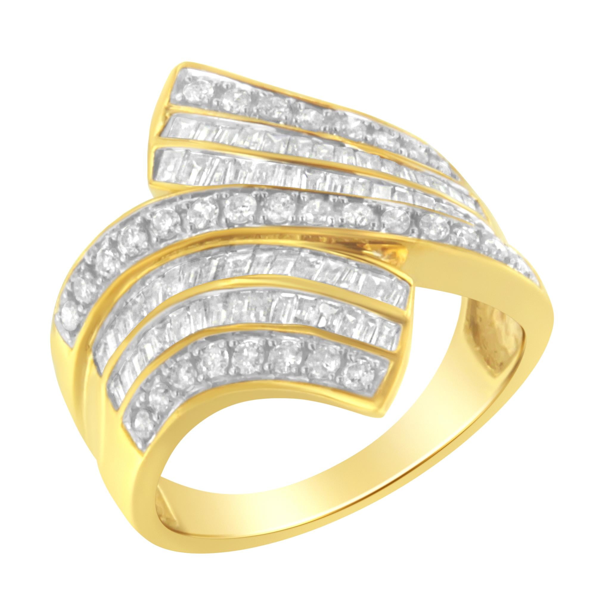 Anillo bypass con diamantes de 1 1/7 ct. p.t. en oro amarillo de 10K, foto 1