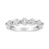Anillo de banda de 5 piedras con diamantes de talla brillante redonda de 1 ct. p.t. en oro blanco de 14K