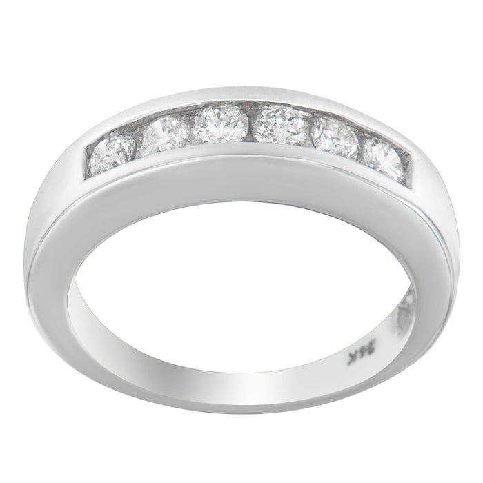 Anillo de banda de canal con diamantes de 3/4 ct. p.t. en oro blanco de 14K, foto 1