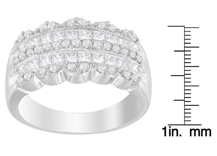 Anillo con diamantes redondos y talla princesa de 1 1/7 ct. p.t. en oro blanco de 14K, foto 4