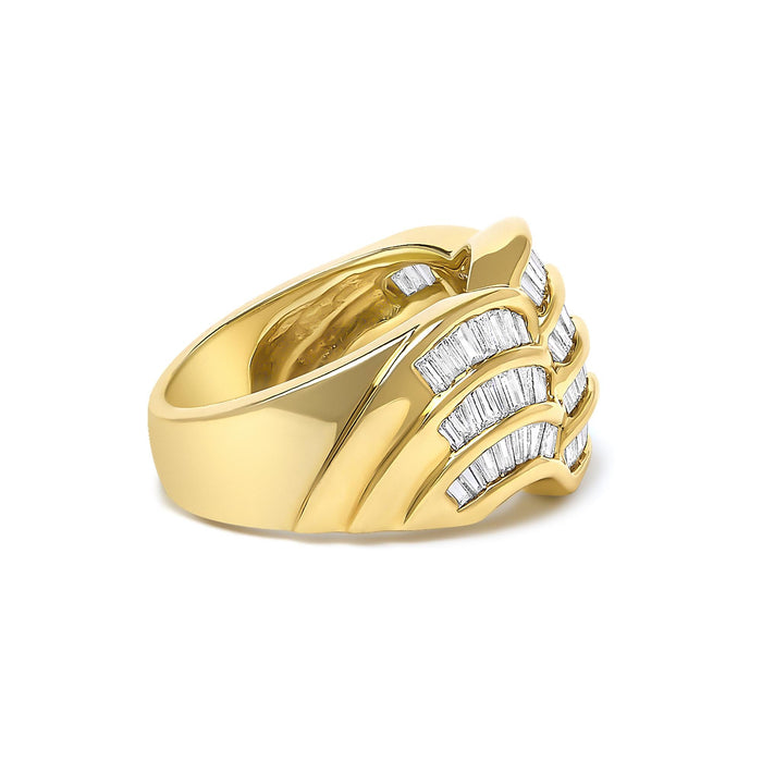 Anillo de banda con diseño de onda con diamantes baguette de 1 1/3 ct. p.t. en oro amarillo de 14K, foto 2