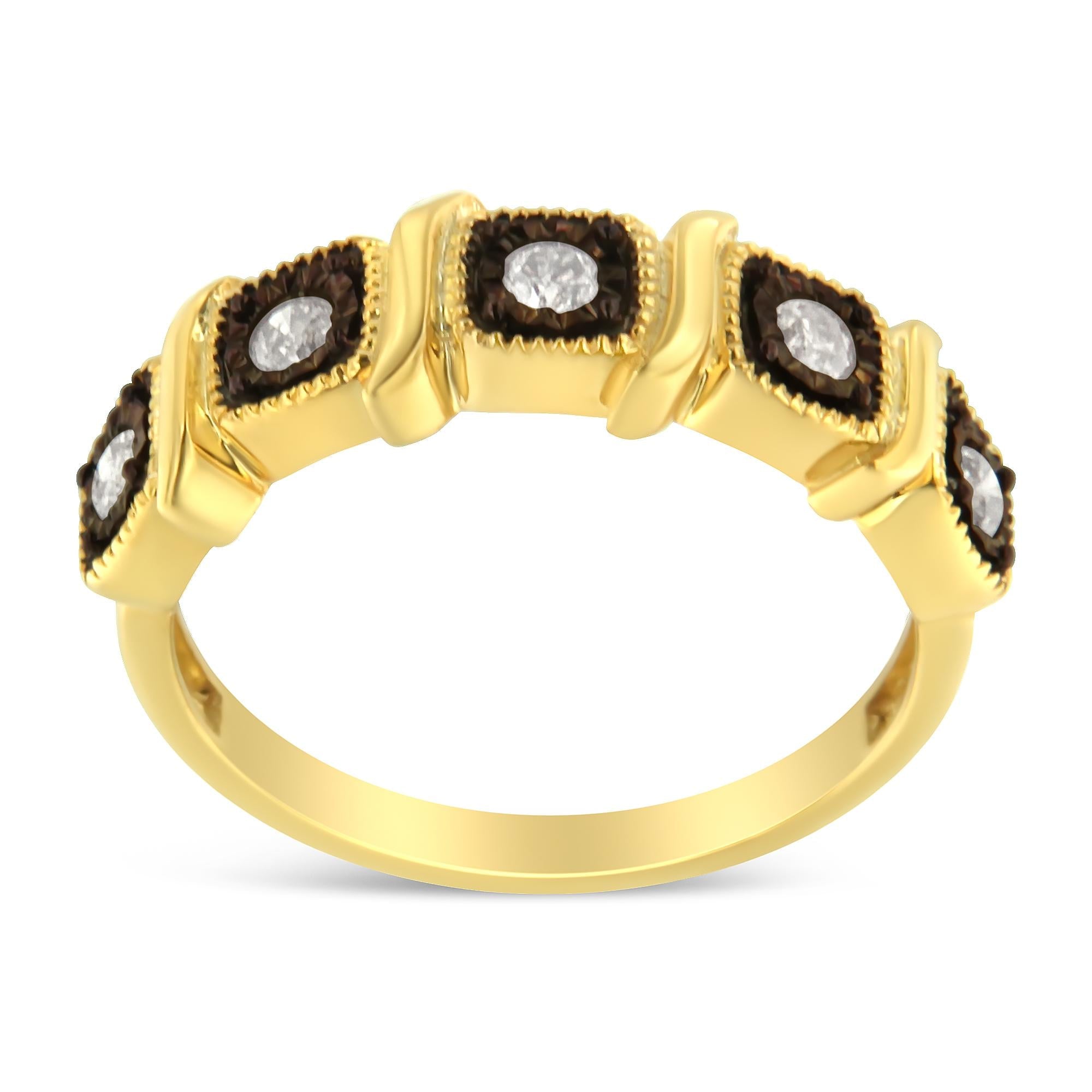 Anillo de banda Miracle-Set con 5 diamantes de 1/4 ct. p.t. en plata de ley con baño flash de oro amarillo de 10K, color J-K, claridad I2-I3, foto 1