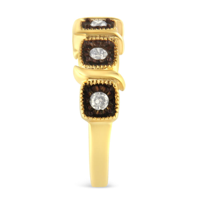 Anillo de banda Miracle-Set con 5 diamantes de 1/4 ct. p.t. en plata de ley con baño flash de oro amarillo de 10K, color J-K, claridad I2-I3, foto 6