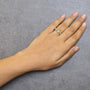 Anillo de cometa y brazo trenzado con diamantes de color de 5/8 ct. p.t. en oro de dos tonos de 10K, foto 3