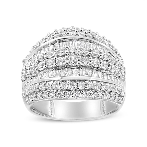 Anillo de racimo con diamantes redondos y baguette de 2 ct. p.t. en plata de ley, foto 2