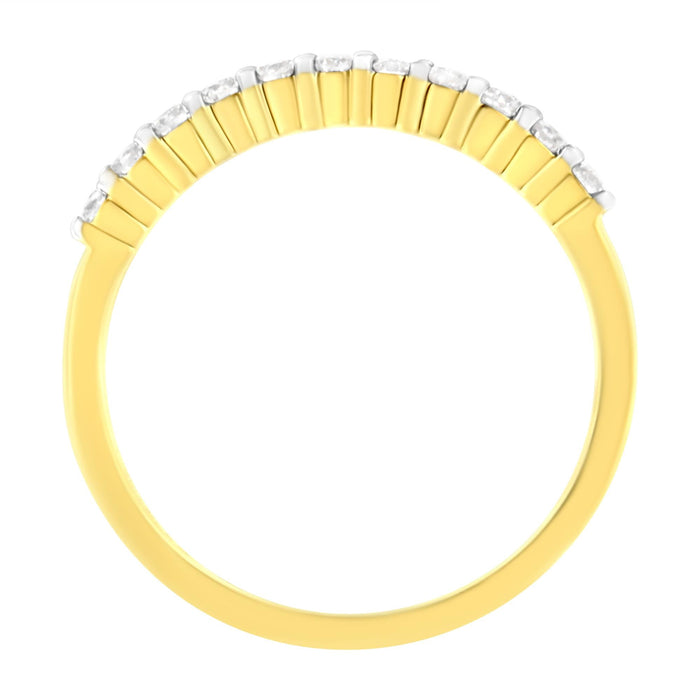 Anillo estilo banda acanalada de garras con diamantes certificados por IGI de 1/4 ct. p.t. en oro amarillo de 10K, foto 5