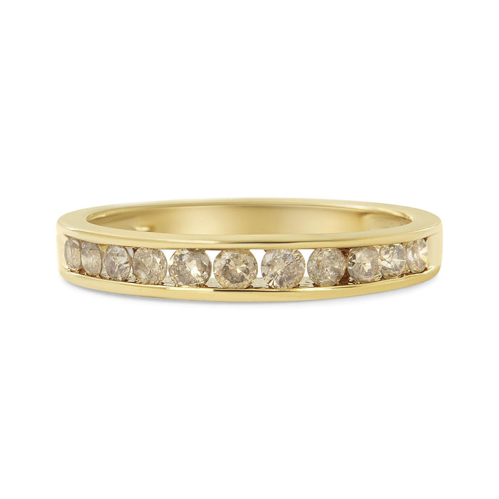 Anillo de banda de canal con 11 diamantes champán redondos de 1/2 ct. p.t. en plata de ley bañada en oro amarillo de 14K, foto 5
