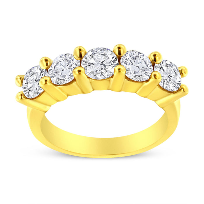 Anillo de boda con 5 diamantes de 2 ct. p.t. de garras compartidas en plata de ley bañada en oro amarillo de 14K, foto 1