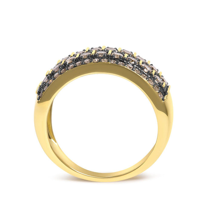 Anillo de banda con diamantes color champán de 3/4 ct. p.t. en plata de ley bañada en oro amarillo de 10K, foto 6