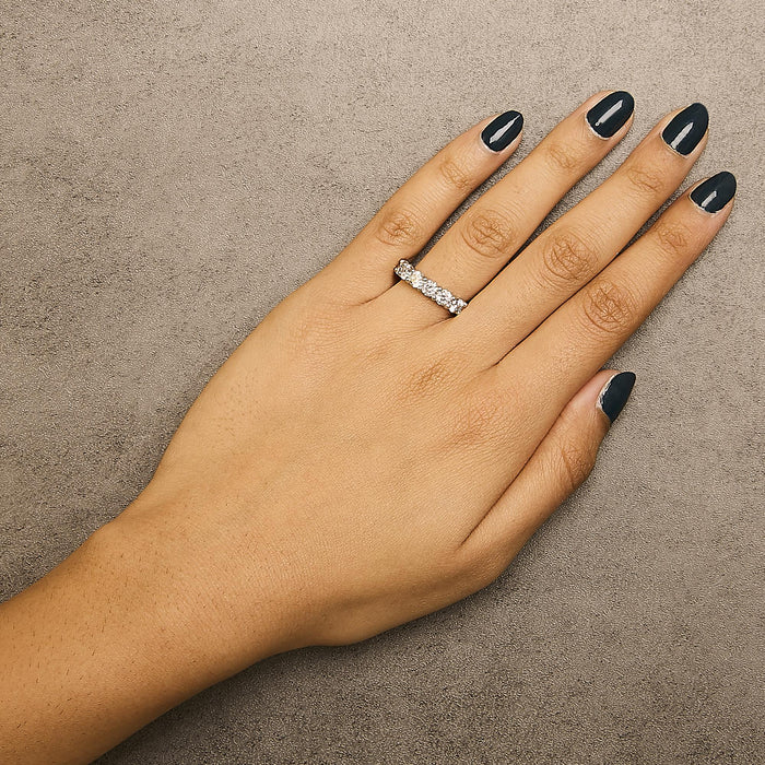 Anillo de banda de 7 piedras con diamantes de 2 ct. p.t. en oro de 14K, foto 6