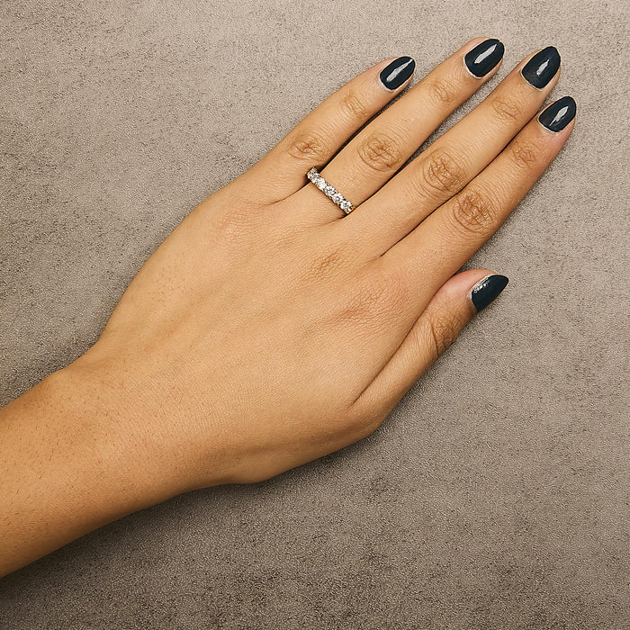 1 Ct. T.W. Diamond 7 Stone Band Ring in 14K Gold, photo 5